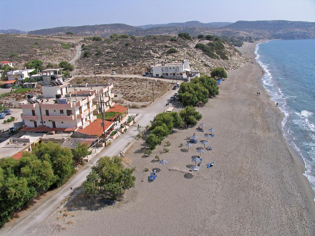 Villas Alexandros Petrino Kalamaki  Quarto foto