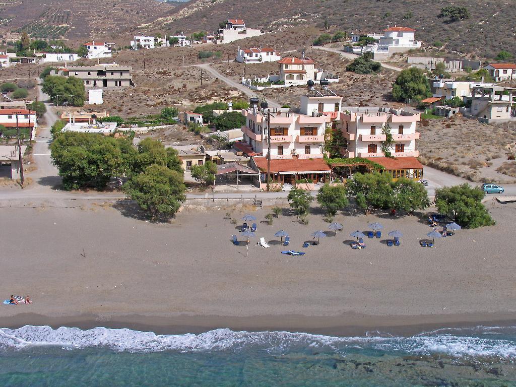 Villas Alexandros Petrino Kalamaki  Quarto foto
