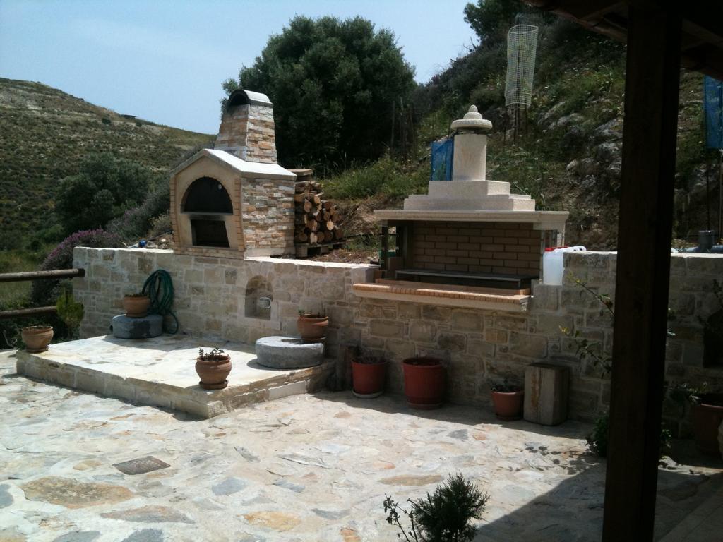 Villas Alexandros Petrino Kalamaki  Quarto foto