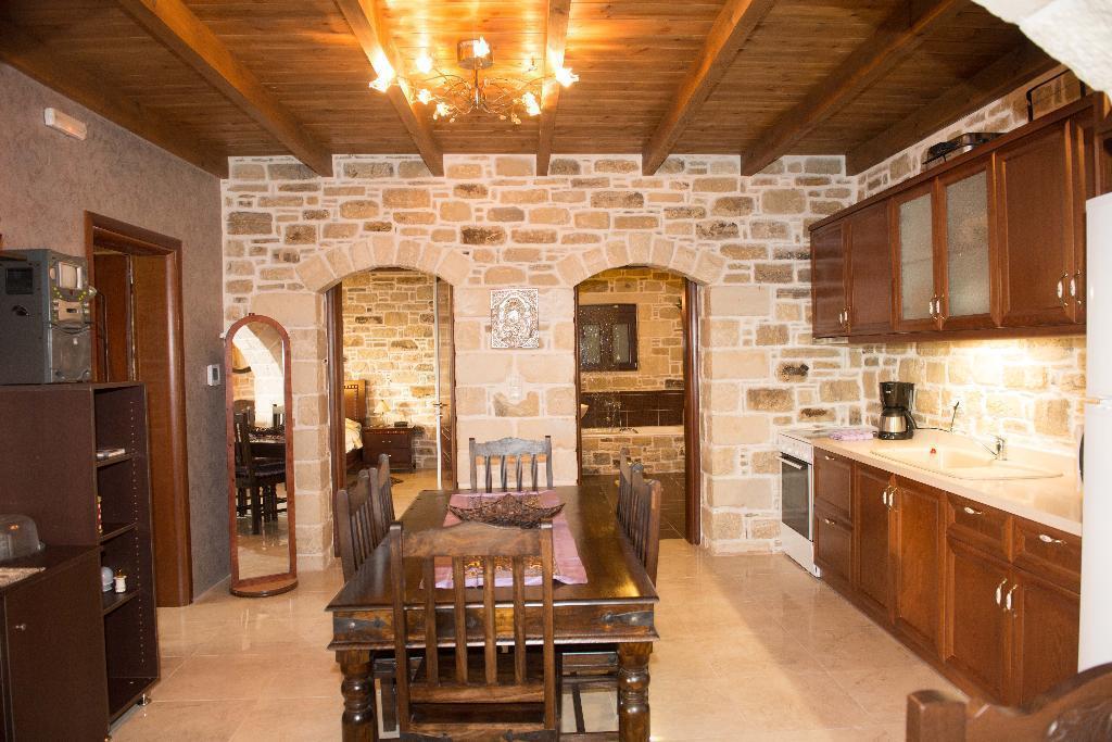 Villas Alexandros Petrino Kalamaki  Quarto foto