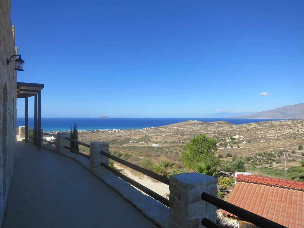 Villas Alexandros Petrino Kalamaki  Quarto foto
