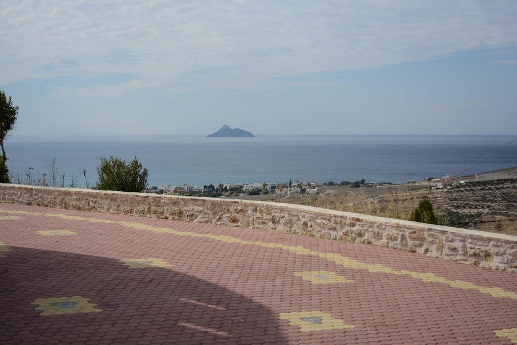 Villas Alexandros Petrino Kalamaki  Quarto foto