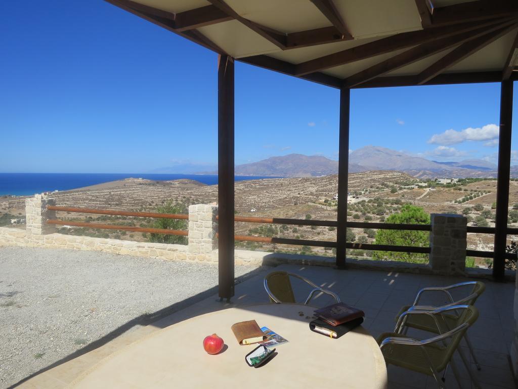 Villas Alexandros Petrino Kalamaki  Quarto foto